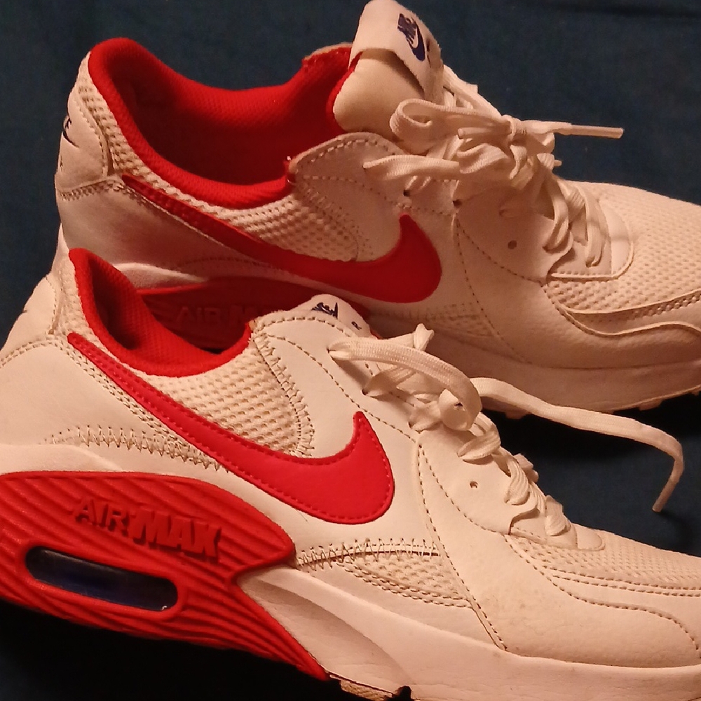 Nike Air Max White and Red Athletic Shoes